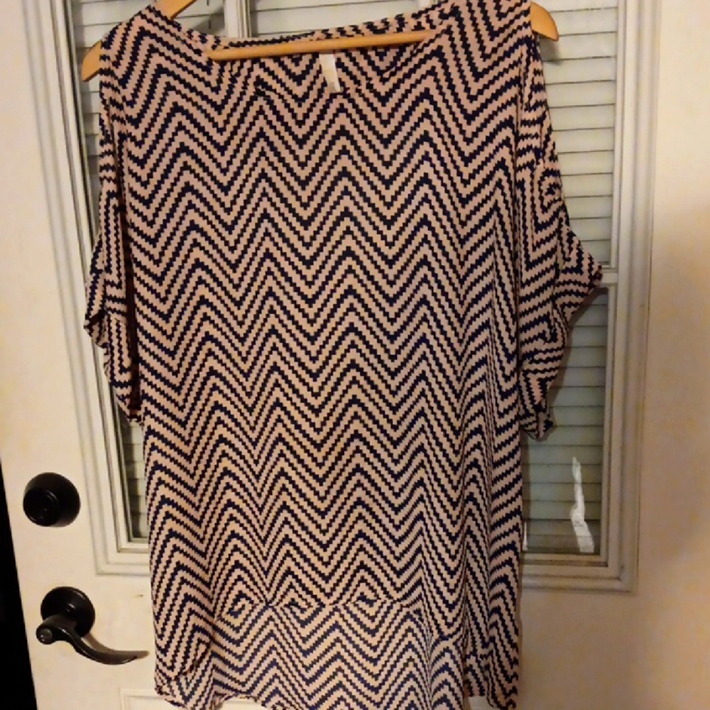 Entro Chevron Patterned Women's Top